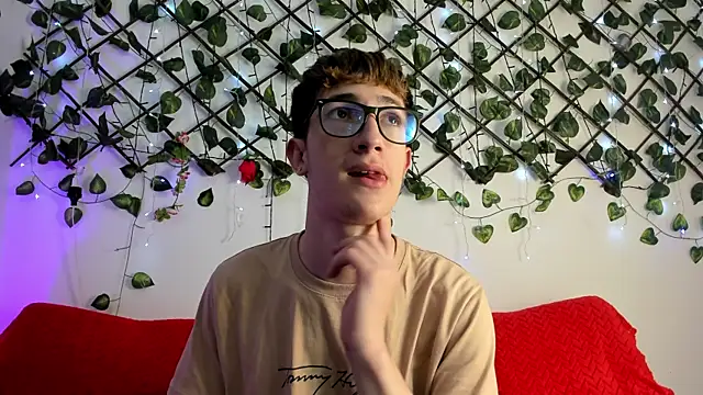 Erick Taylor3 online show from October 2025 05:33:02 PM