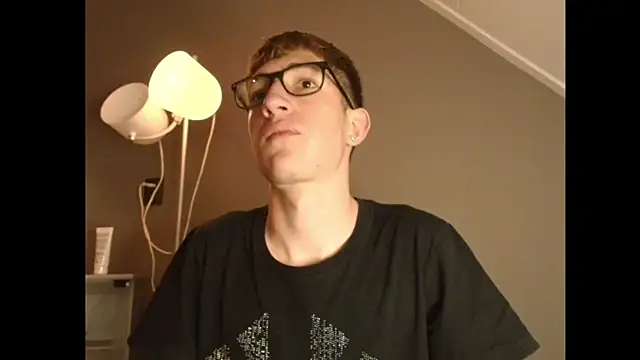 Erick Taylor3 online show from December 2025 08:12:01 PM