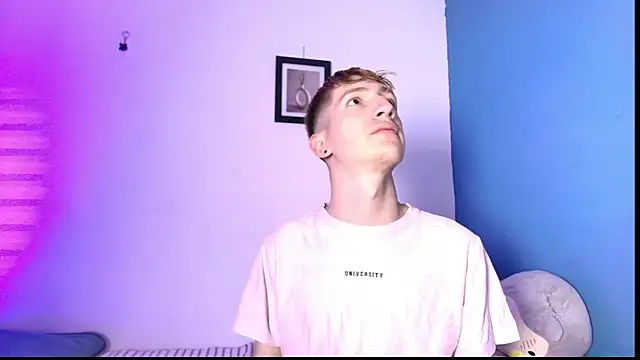 Erick Taylor3 online show from April 2026 08:14:02 PM