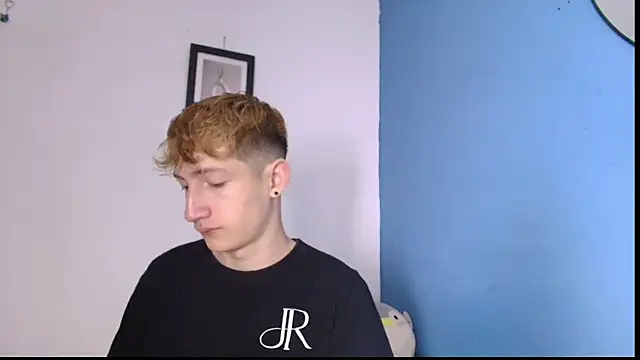 Erick Taylor3 online show from April 2026 07:58:01 PM