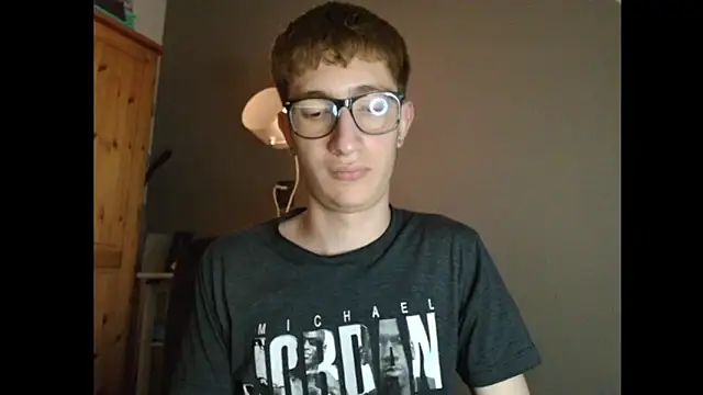 Erick Taylor3 online show from December 2025 08:00:01 PM