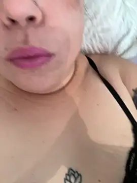 Rheetnena1 online show from March 2026 02:43:01 PM
