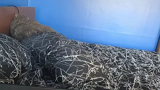 TsZoey13 online show from November 2025 08:24:01 PM