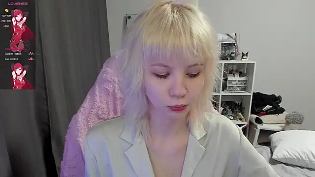 TenderTwos online show from April 2026 07:15:02 PM