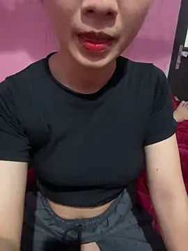 Snapshot of Minaeruei chatting on May 2026 10:19:01 AM Minaeruei online show from May 2026 10:19:01 AM