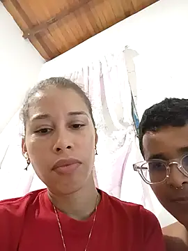 Snapshot of Luis_Stars chatting on October 2025 01:27:02 AM Luis Stars online show from October 2025 01:27:02 AM