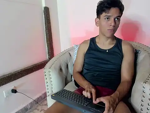 Snapshot of Salomon_Mendoza chatting on April 2026 08:48:01 PM Salomon Mendoza online show from April 2026 08:48:01 PM