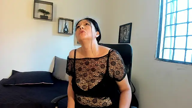 tatis sofia online show from February 2026 02:41:02 PM