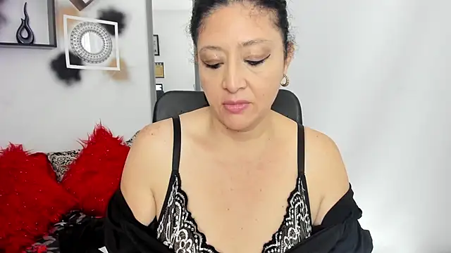 tatis sofia online show from November 2025 12:48:01 PM