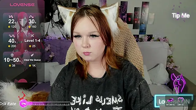 Lovly Vixen online show from November 2025 05:13:02 PM