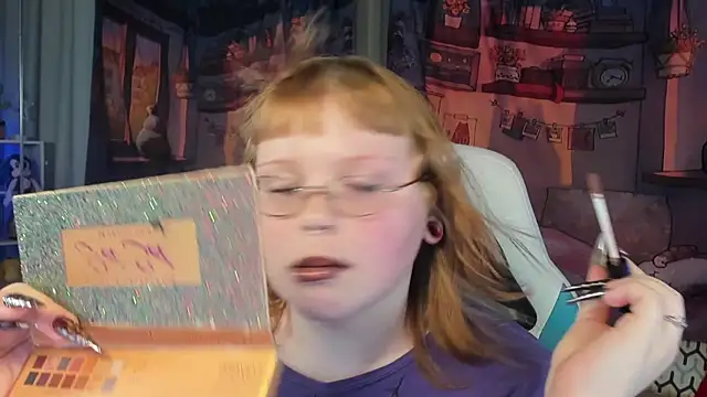 LottieReed online show from November 2025 03:07:02 PM