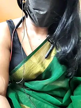 Snapshot of tamilammu1431 chatting on July 2026 05:03:02 PM tamilammu1431 online show from July 2026 05:03:02 PM