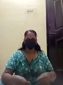 Snapshot of tamilammu1431 chatting on October 2025 01:06:02 AM tamilammu1431 online show from October 2025 01:06:02 AM