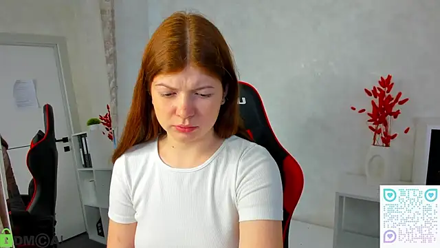 Snapshot of Nika_Jonson chatting on December 2025 01:12:01 AM Nika Jonson online show from December 2025 01:12:01 AM