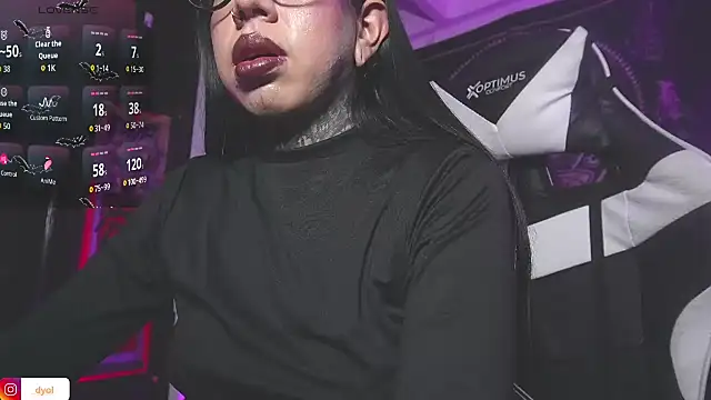 Snapshot of Dalia_Vorhees chatting on November 2025 01:20:02 AM Dalia Vorhees online show from November 2025 01:20:02 AM