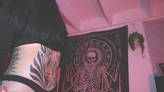 Dalia Vorhees online show from January 2026 01:53:01 AM