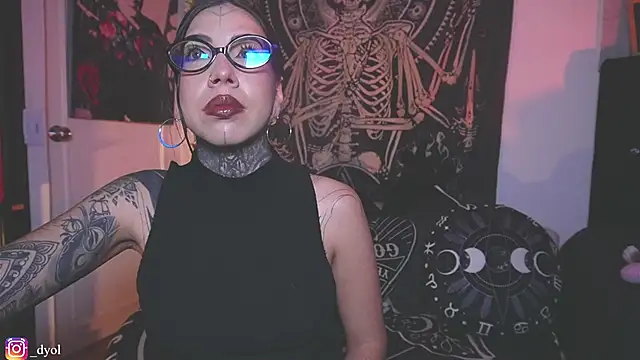 Dalia Vorhees online show from January 2026 02:04:02 AM