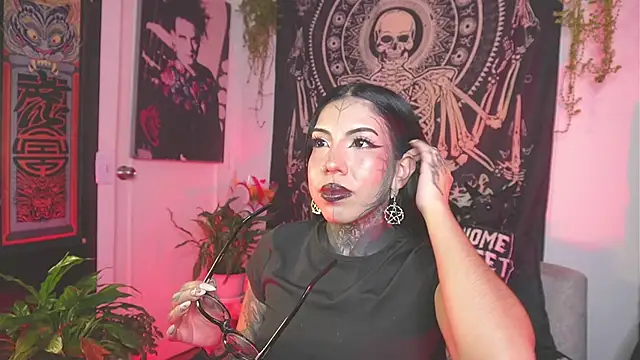 Dalia Vorhees online show from May 2026 01:15:01 AM