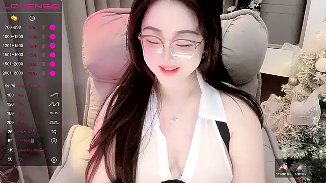 Snapshot of Monica-666888- chatting on November 2025 05:24:01 PM Monica-666888- online show from November 2025 05:24:01 PM