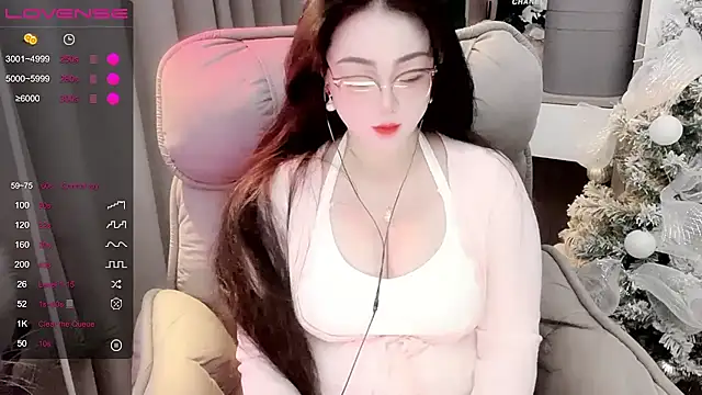 Snapshot of Monica-666888- chatting on December 2025 06:53:01 PM Monica-666888- online show from December 2025 06:53:01 PM