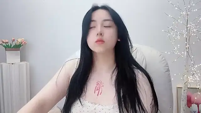 Love-hanzaizai718 online show from November 2025 08:14:01 PM