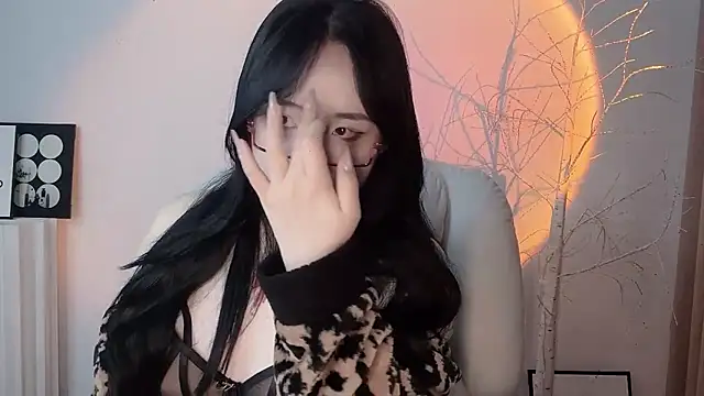 Love-hanzaizai718 online show from November 2025 07:51:01 PM