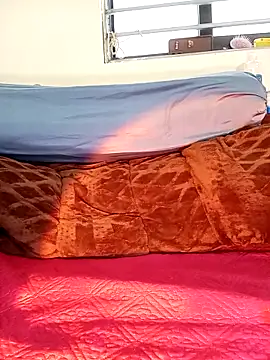 Snapshot of Cherry_Le02 chatting on November 2025 07:53:01 AM Cherry Le02 online show from November 2025 07:53:01 AM