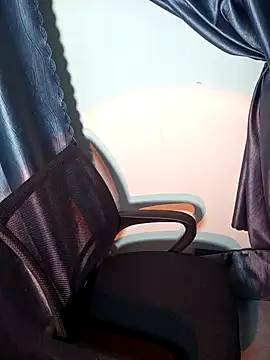 Cherry Le02 online show from March 2026 03:51:01 AM