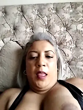 IndianLara online show from November 2025 02:16:01 PM