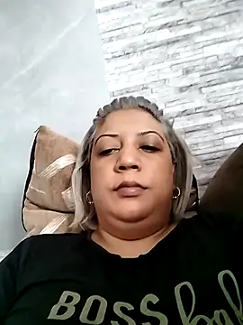 IndianLara online show from November 2025 04:35:02 AM