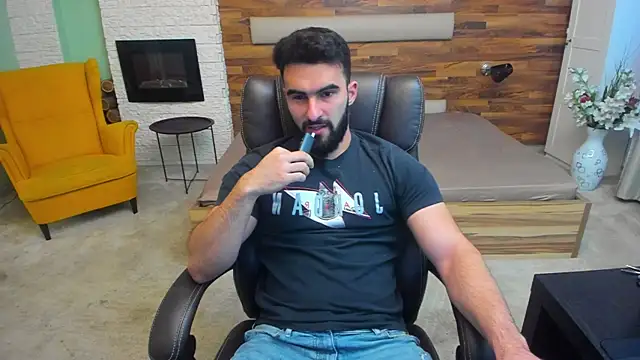 MicahLane online show from November 2025 05:33:01 AM