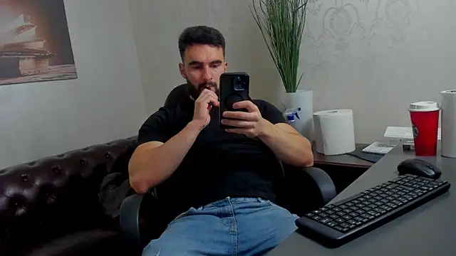 MicahLane online show from October 2025 05:17:01 AM