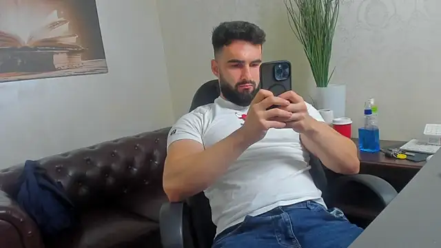 MicahLane online show from October 2025 05:41:01 AM