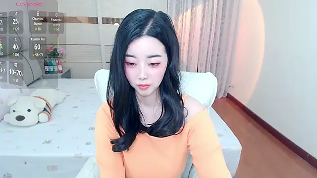 Xiaodie-baby online show from November 2025 03:32:02 AM