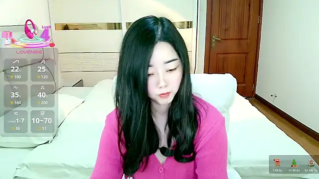 Xiaodie-baby online show from November 2025 03:10:01 AM