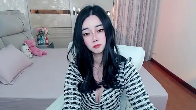 Xiaodie-baby online show from November 2025 03:39:02 AM
