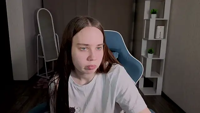 LunaDreeam online show from November 2025 03:12:02 PM