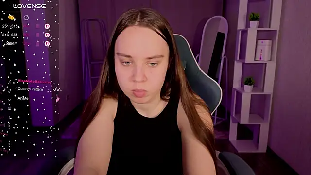 LunaDreeam online show from November 2025 03:38:02 PM