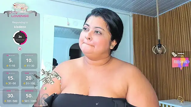 Hanna curvy  online show from November 2025 11:27:02 AM