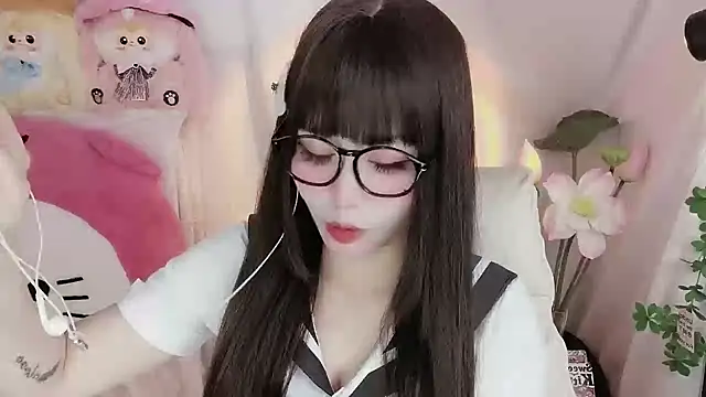 Snapshot of -zhuzhu-999- chatting on December 2025 01:26:02 PM -zhuzhu-999- online show from December 2025 01:26:02 PM