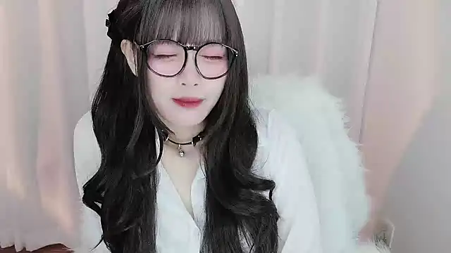 Snapshot of -zhuzhu-999- chatting on June 2026 12:32:02 AM -zhuzhu-999- online show from June 2026 12:32:02 AM