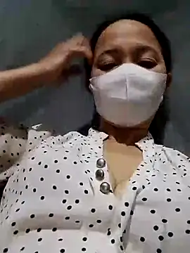 TRIEUTRIEU20 online show from October 2025 02:49:02 PM