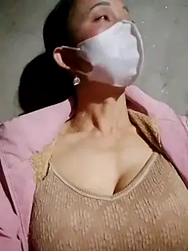 TRIEUTRIEU20 online show from October 2025 12:46:01 PM