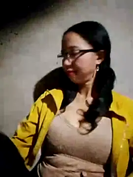 TRIEUTRIEU20 online show from November 2025 12:38:02 PM