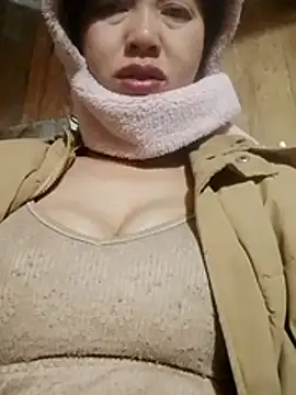 TRIEUTRIEU20 online show from February 2026 10:42:01 PM