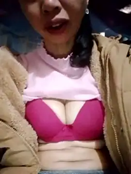 TRIEUTRIEU20 online show from December 2025 10:29:02 AM