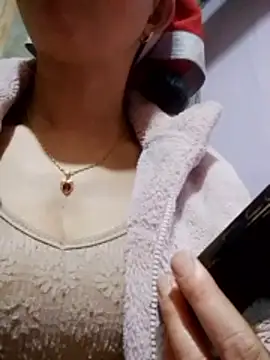 TRIEUTRIEU20 online show from March 2026 10:40:01 AM