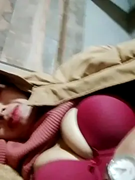 TRIEUTRIEU20 online show from December 2025 09:36:02 PM