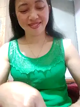 Snapshot of TRIEUTRIEU20 chatting on May 2026 02:21:01 PM TRIEUTRIEU20 online show from May 2026 02:21:01 PM