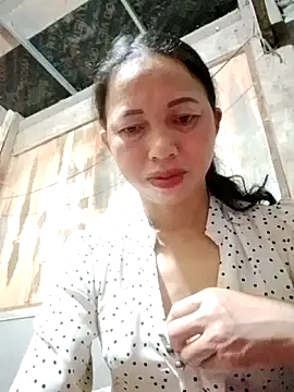 TRIEUTRIEU20 online show from November 2025 05:50:02 PM